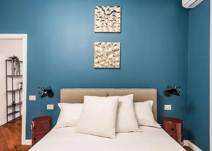 The Rent - Charming Near The Pantheon * Рим