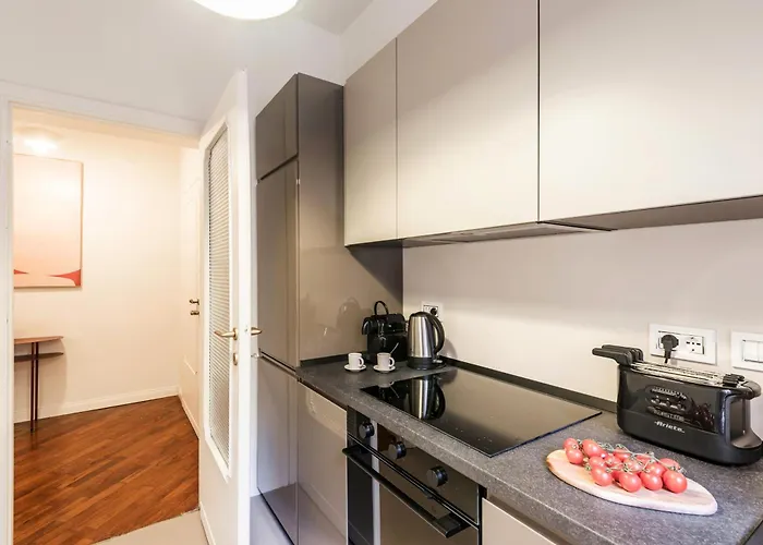 The Rent - Charming Near The Pantheon Апартаменты Рим