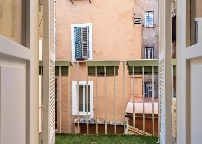 Апартаменты The Rent - Charming Near The Pantheon *
