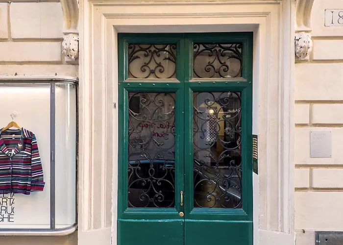 The Rent - Charming Near The Pantheon Апартаменты